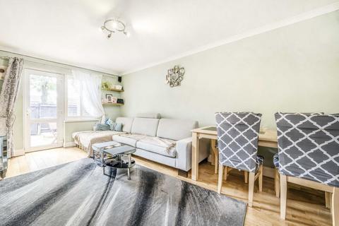 2 bedroom maisonette for sale, Nene Gardens, Feltham TW13