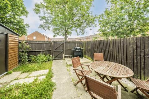 2 bedroom maisonette for sale, Nene Gardens, Feltham TW13