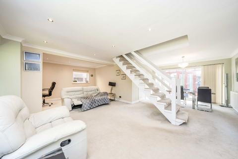 3 bedroom detached house for sale, Wensleydale Gardens, Hampton TW12