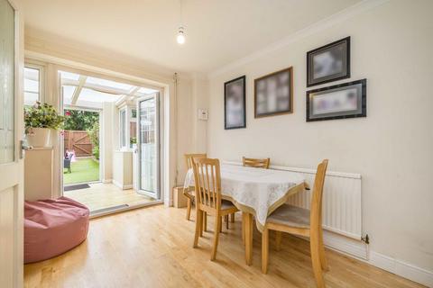 3 bedroom house for sale, Wordsworth Road, Hampton TW12