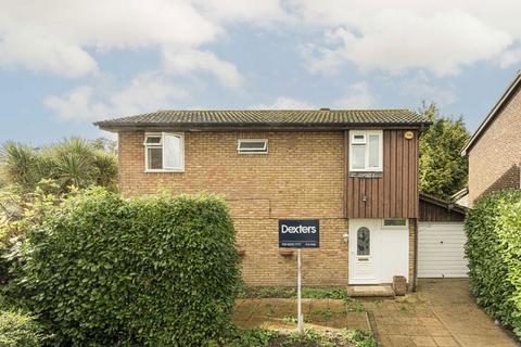 3 bedroom detached house for sale, Morland Close, Hampton TW12