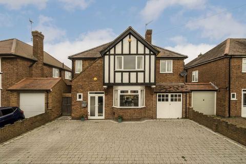 1 Malthouse Drive, Feltham, TW13 6RN