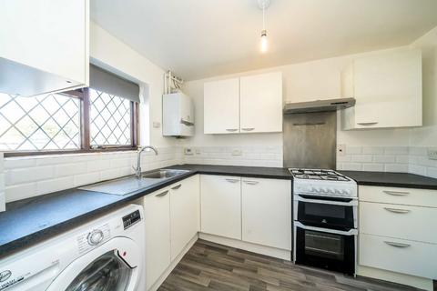 2 bedroom terraced house to rent, Crispen Road, Feltham TW13