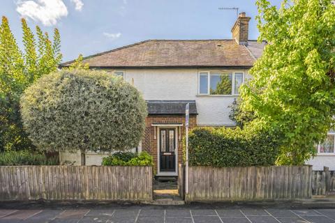 1 Bloxham Crescent, Hampton, TW12 2QF