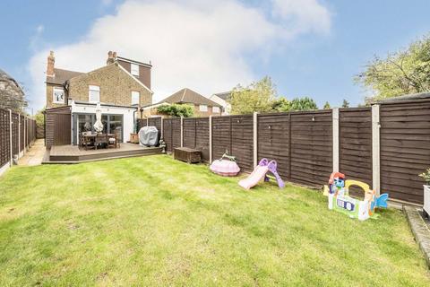 4 bedroom semi-detached house for sale, Hurst Road, West Molesey KT8