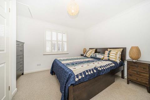 2 bedroom house for sale, Langridge Mews, Hampton TW12