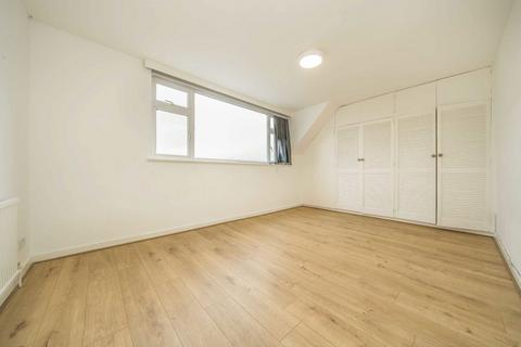 25 Osborne Close, Feltham, TW13 6SR