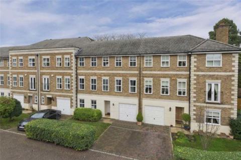 5 bedroom house to rent, Ellesmere Place, Walton-On-Thames KT12