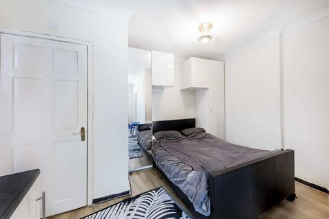 undefined, Tudor Close, London NW9