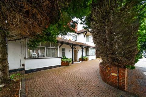 8 bedroom detached house for sale, West Avenue, London NW4