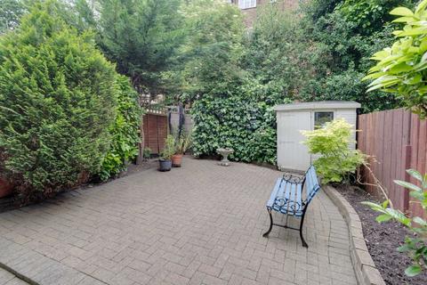 4 bedroom terraced house for sale, Florence Street, London NW4