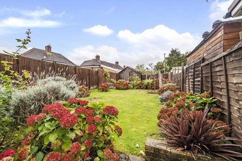 5 bedroom semi-detached house for sale, Sturgess Avenue, London NW4