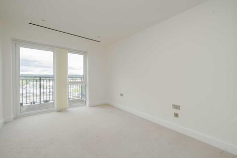 3 bedroom flat for sale, Beaufort Square, London NW9