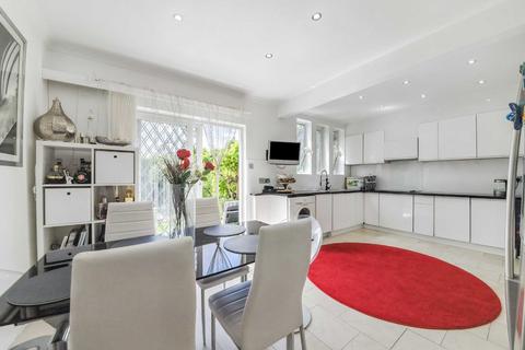 Clovelly Greenbank Crescent, London, NW4 2LA