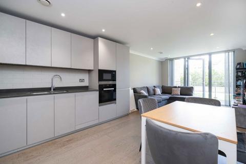 2 bedroom flat for sale, Hope Close, London NW4