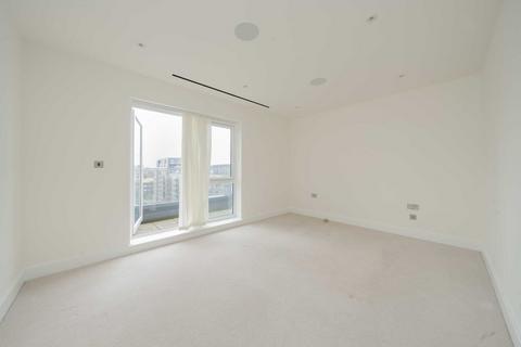 3 bedroom flat for sale, Beaufort Square, London NW9