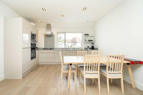 3 bedroom flat for sale, Brent Street, London NW4