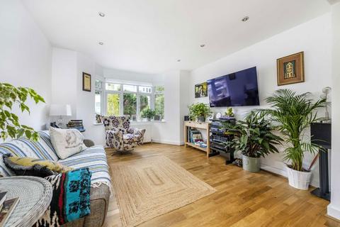 3 bedroom terraced house for sale, Kings Close, London NW4