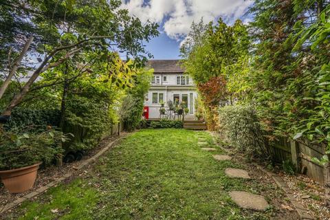 3 bedroom terraced house for sale, Kings Close, London NW4