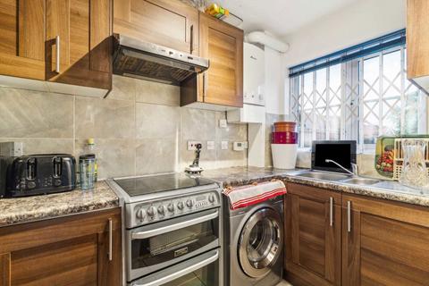 2 bedroom terraced house for sale, Pendragon Walk, London NW9