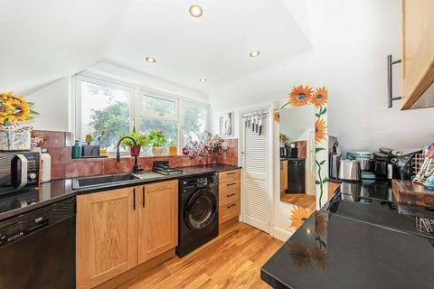 1 bedroom maisonette for sale, Buck Lane, London NW9