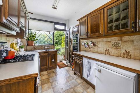 3 bedroom semi-detached house for sale, Station Road, London NW4