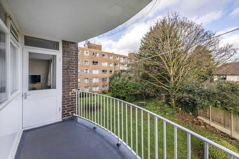 1 bedroom flat for sale, High Mount, London NW4