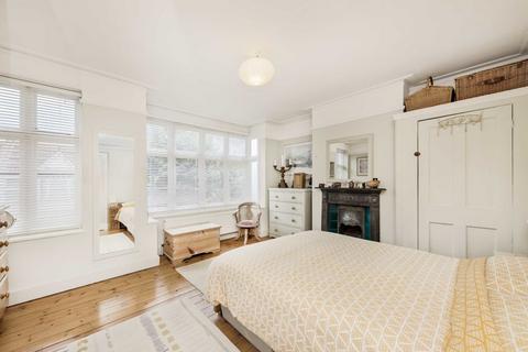 4 bedroom terraced house for sale, Alexandra Road, London NW4