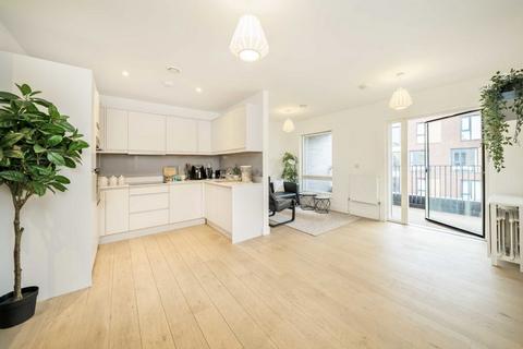 2 bedroom flat for sale, Grove Park, London NW9