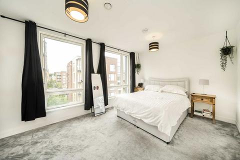 2 bedroom flat for sale, Grove Park, London NW9