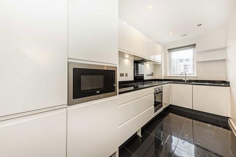 3 bedroom flat for sale, Chronicle Avenue, London NW9