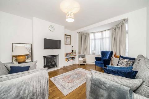 4 bedroom semi-detached house for sale, Stag Lane, London NW9