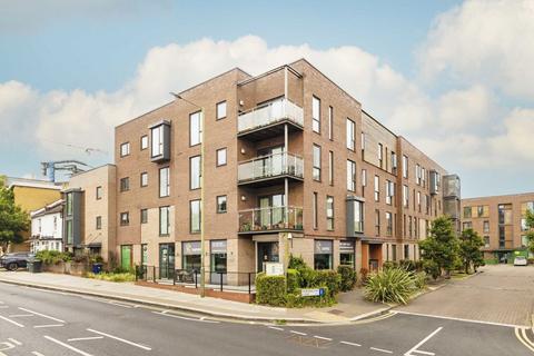 2 bedroom flat for sale, Mornington Close, London NW9