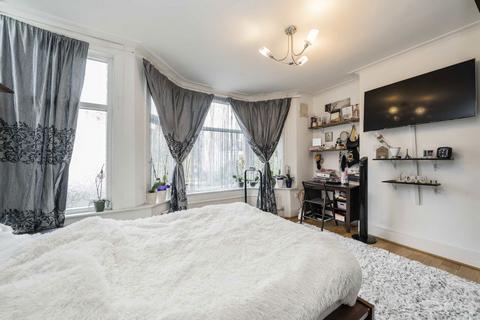 5 bedroom house for sale, Albert Road, London NW4