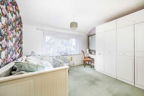 20 Redhill Drive, Edgware, HA8 5JN