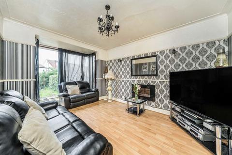 4 bedroom semi-detached house for sale, Watford Way, London NW4