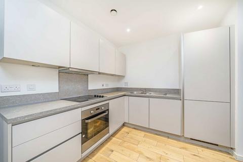 2 bedroom flat for sale, Moorhen Drive, London NW9