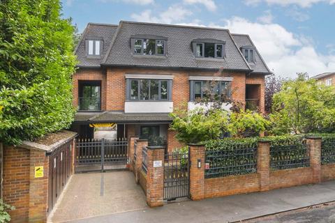 2 bedroom flat for sale, Ashley Lane, London NW4