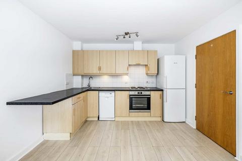 2 bedroom flat for sale, Boulevard Drive, London NW9