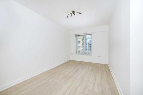 2 bedroom flat for sale, Boulevard Drive, London NW9