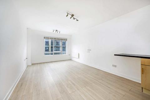 2 bedroom flat for sale, Boulevard Drive, London NW9