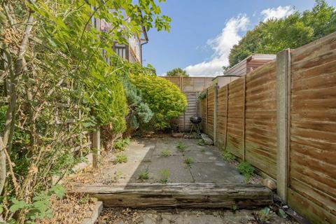 38 Algernon Road, London, NW4 3TA