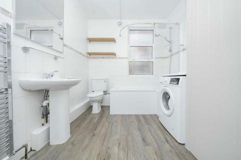 38 Algernon Road, London, NW4 3TA