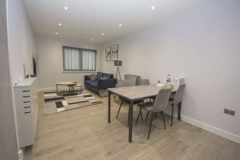 2 bedroom flat to rent, The Hyde, London NW9