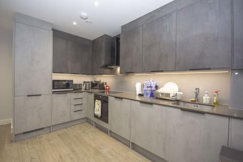 2 bedroom flat to rent, The Hyde, London NW9