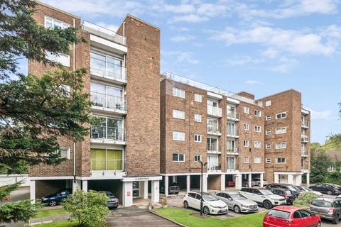 2 bedroom flat for sale, Holders Hill Road, London NW4