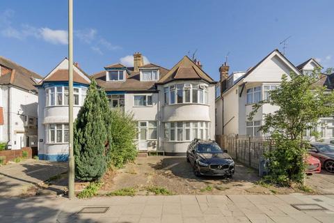 2 bedroom flat for sale, Queens Road, London NW4