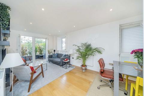 2 bedroom flat for sale, Grove Park, London NW9