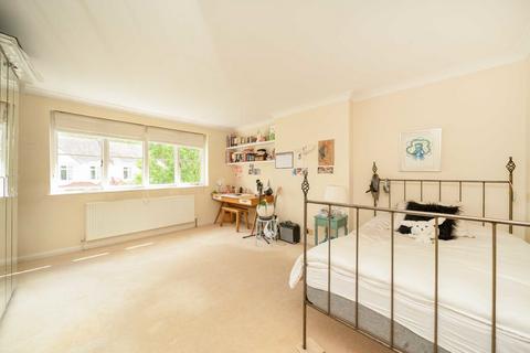 50 Hornsey Lane Gardens, London, N6 5PB