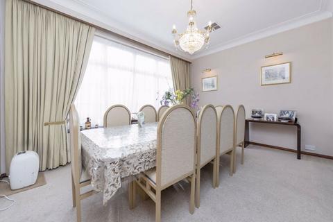 6 bedroom house for sale, Winnington Close, London N2